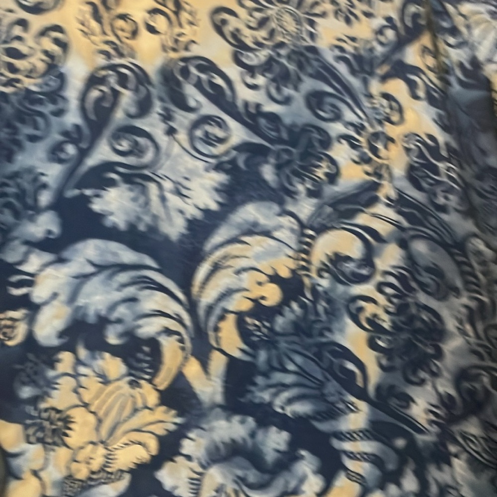 Liz Claiborne Blue and Yellow Button Down Shirt - Picture 5 of 6